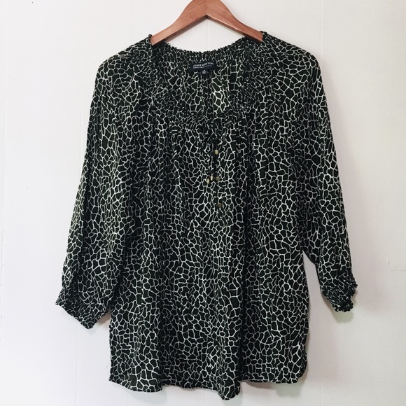 Jones New York Tops - • jones new york button accent stretch blouse •